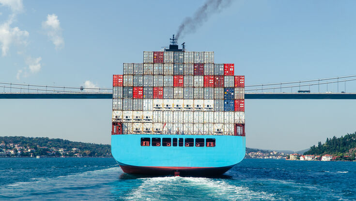 © Can - stock.adobe.com bosphorus cargo istanbul ship shipping tanker carrier commercial export freight transport transportation turkey global bosphorus bridge sea container industry large logistic ocean vessel bridge boat commerce europe international harbor import asia traffic travel nautical oil trade bosphorus cargo istanbul ship shipping tanker carrier commercial export freight transport transportation turkey global bosphorus bridge sea container industry large logistic ocean vessel bridge boat commerce europe international harbor import asia traffic travel nautical oil trade