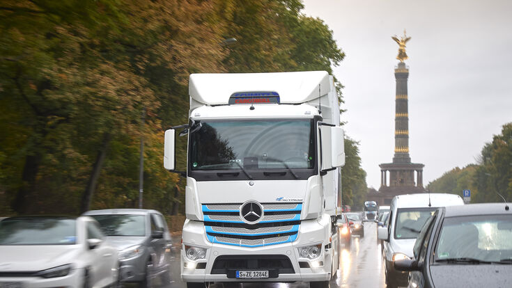© Daimler AG Daimler CO2-neutraler LKW