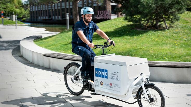 © KONE/ECONSULT/StefanieJ.Steindl Das erste LOGSTEP E-Lastenfahrrad ist seit Anfang Mai in Wien unterwegs