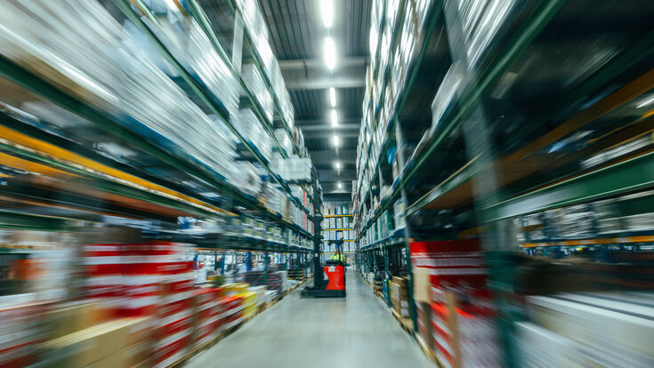 © Raben Group Intralogistik bei Maresi in Wels